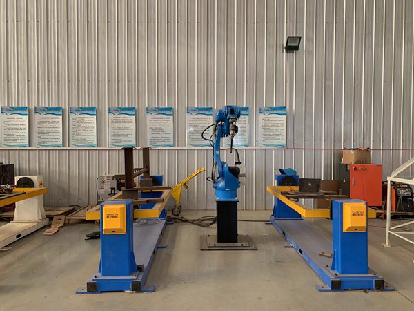 六轴机器人自动焊接生产线的构成和优势